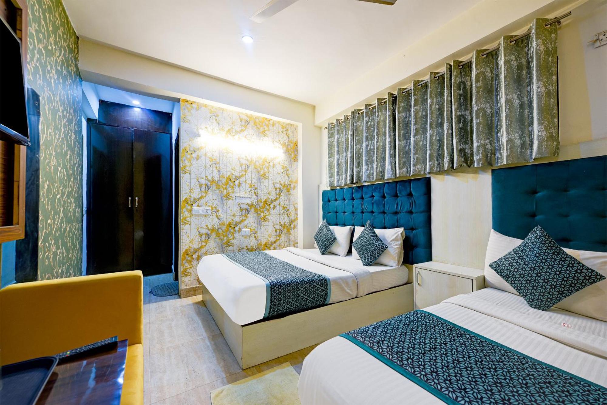 Airport Hotel Classic Park Ню Делхи Екстериор снимка