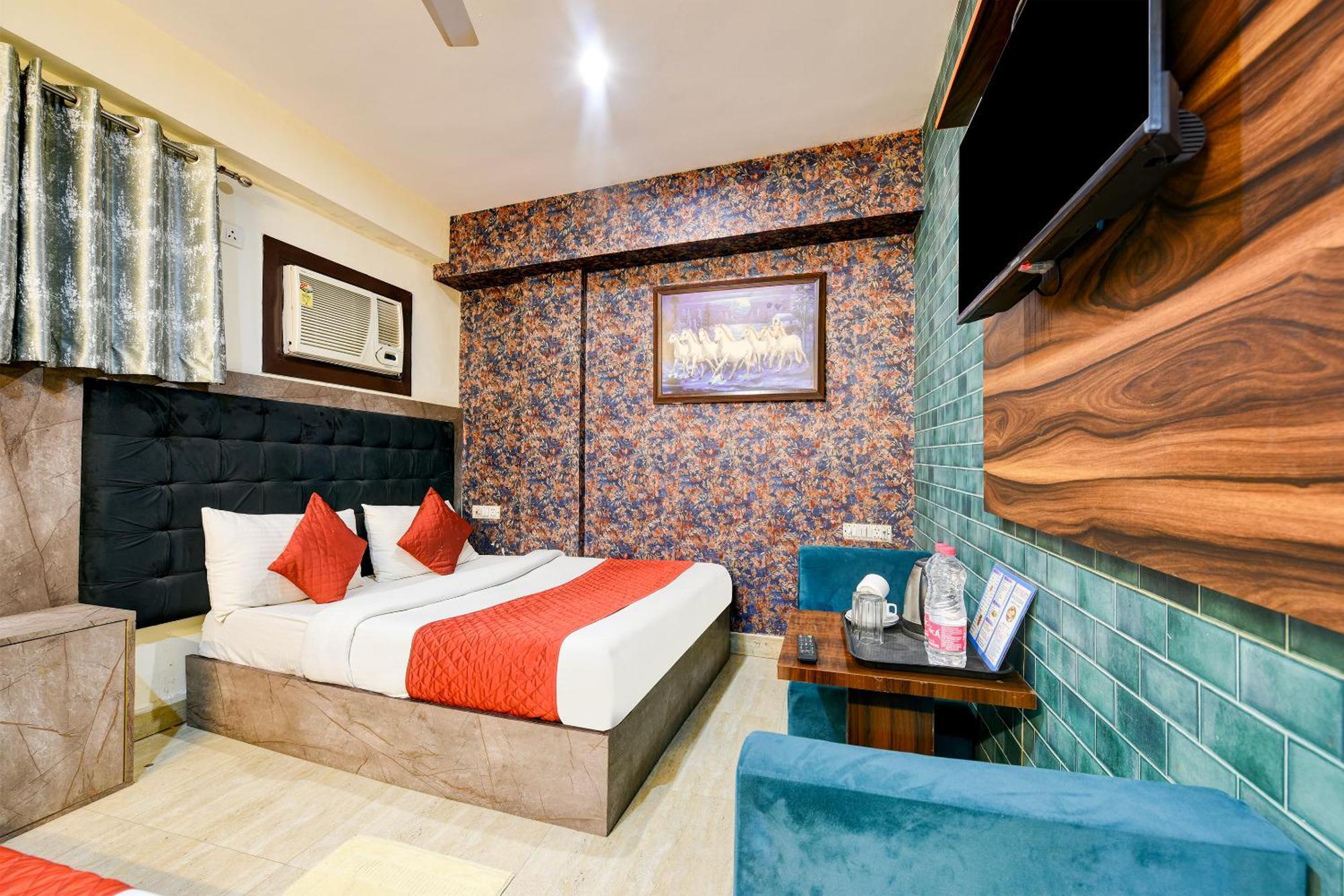 Airport Hotel Classic Park Ню Делхи Екстериор снимка