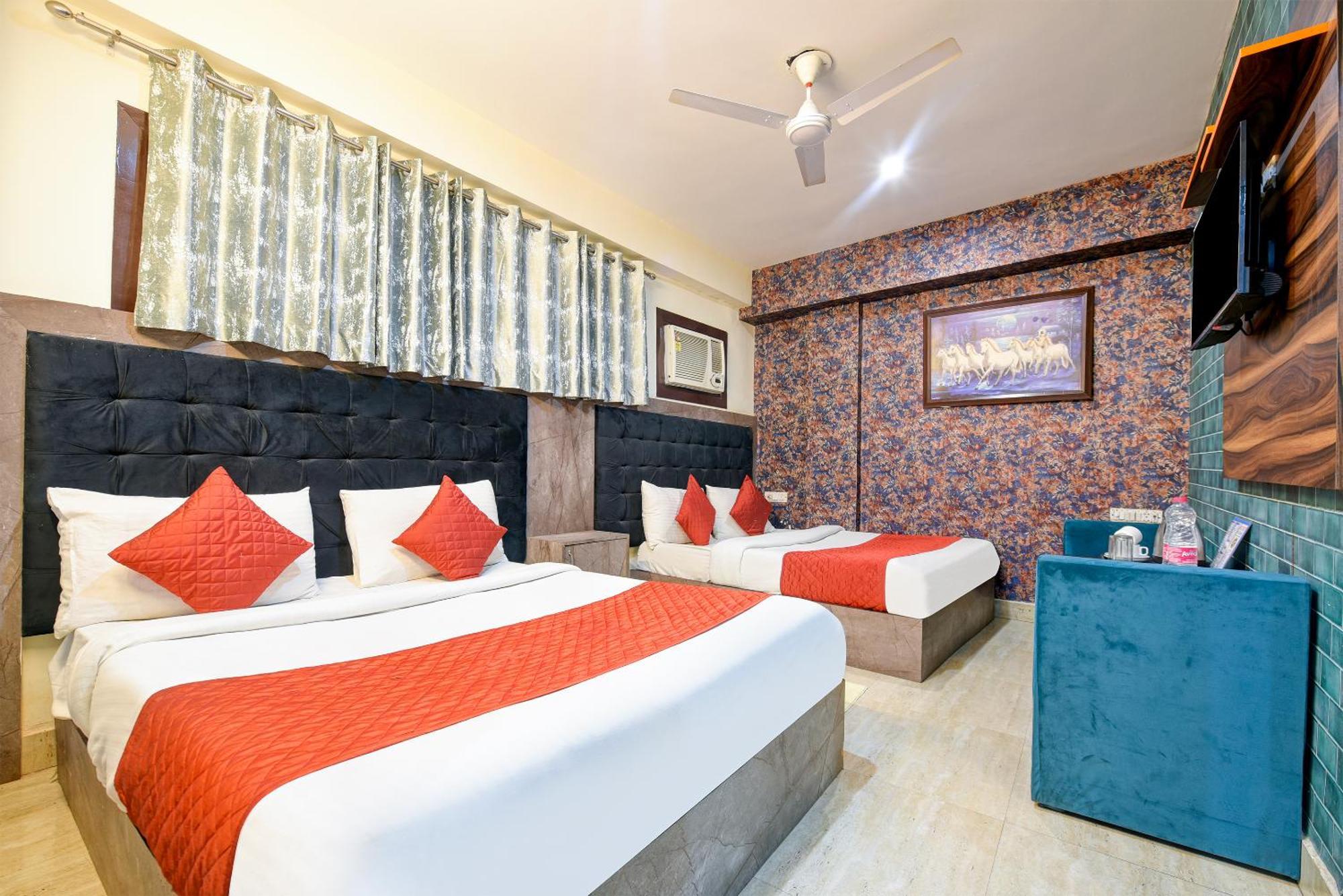 Airport Hotel Classic Park Ню Делхи Екстериор снимка