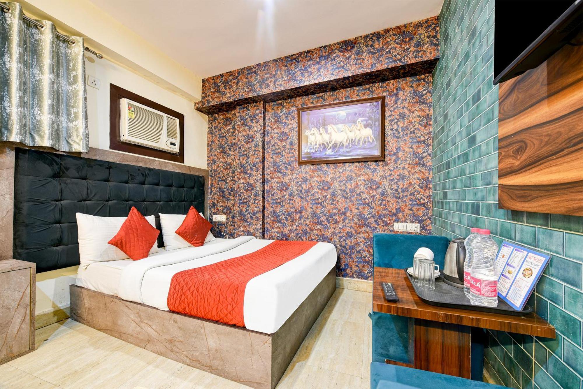 Airport Hotel Classic Park Ню Делхи Екстериор снимка