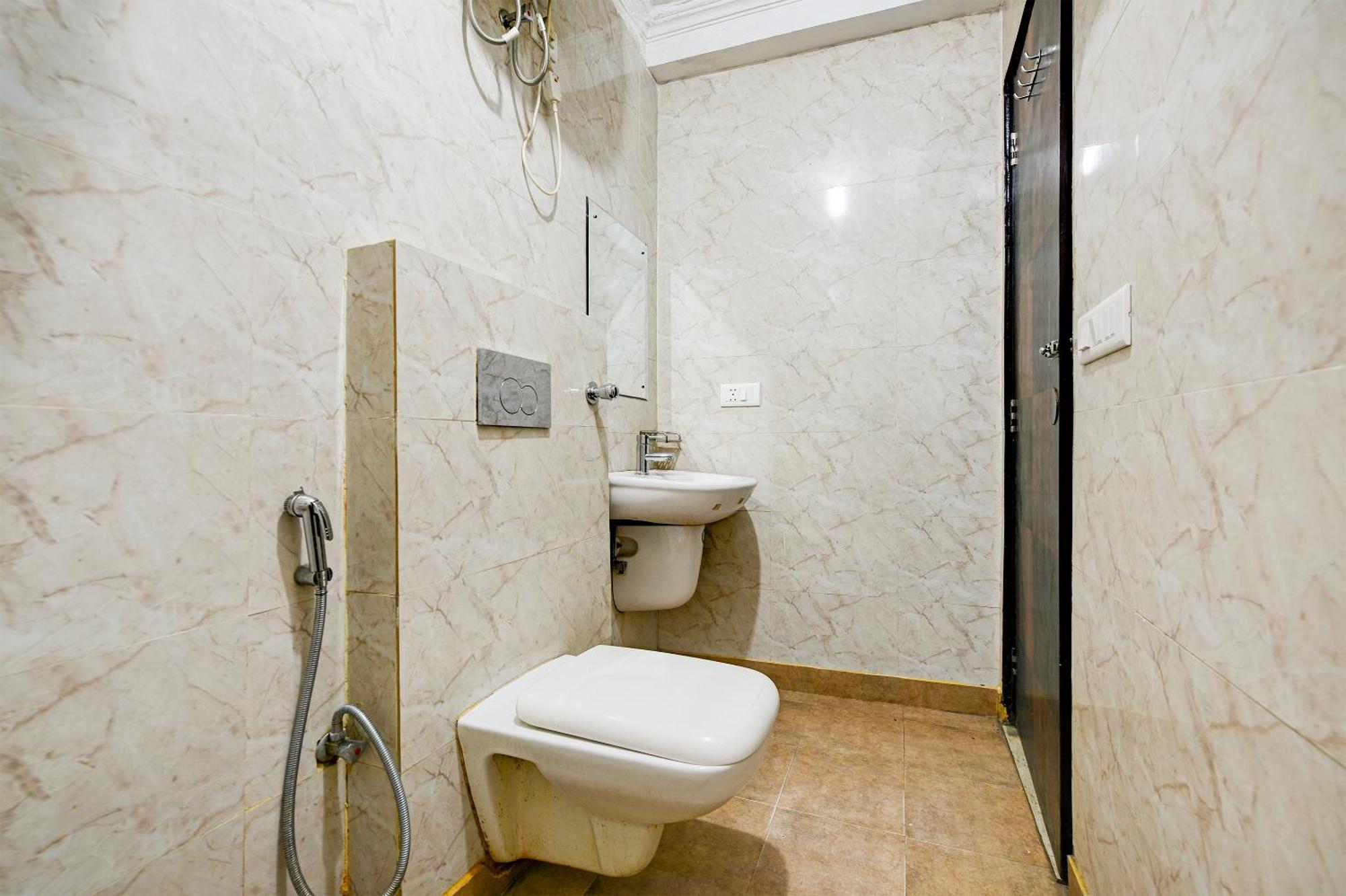 Airport Hotel Classic Park Ню Делхи Екстериор снимка